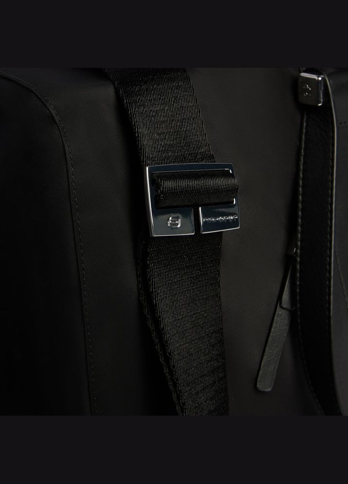 Дорожня сумка Lyra (W92T) Black BV6575W92T_N Piquadro (372672875)
