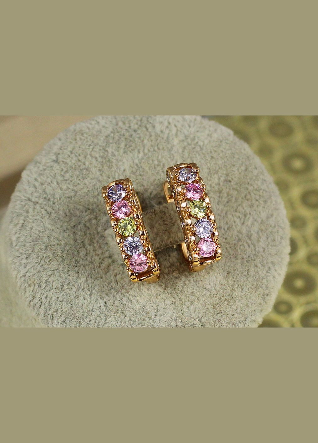 Сережки Трап із різнокольоровими каменями 2 см золотисті Xuping Jewelry (316607046)