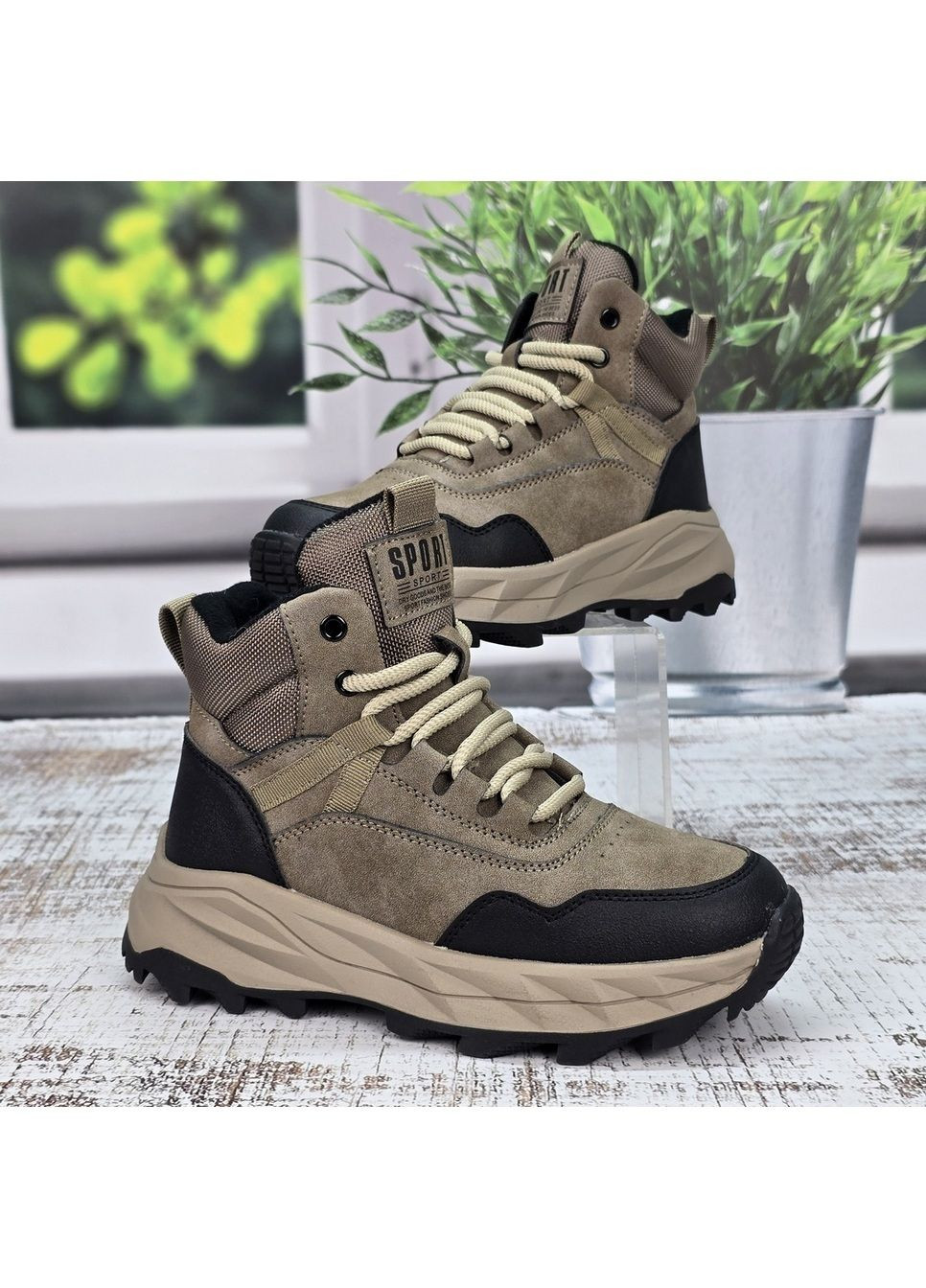 Светло-коричневые повседневные зимние ботинки зимние для мальчика светло-коричневые на овчине Kimboo