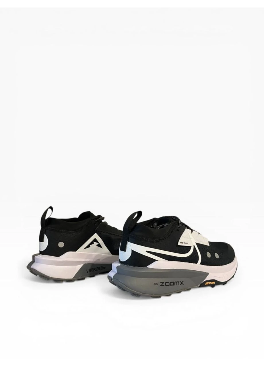 Комбіновані кросівки трейлові zoomx zegama trail 2 black/white No Brand