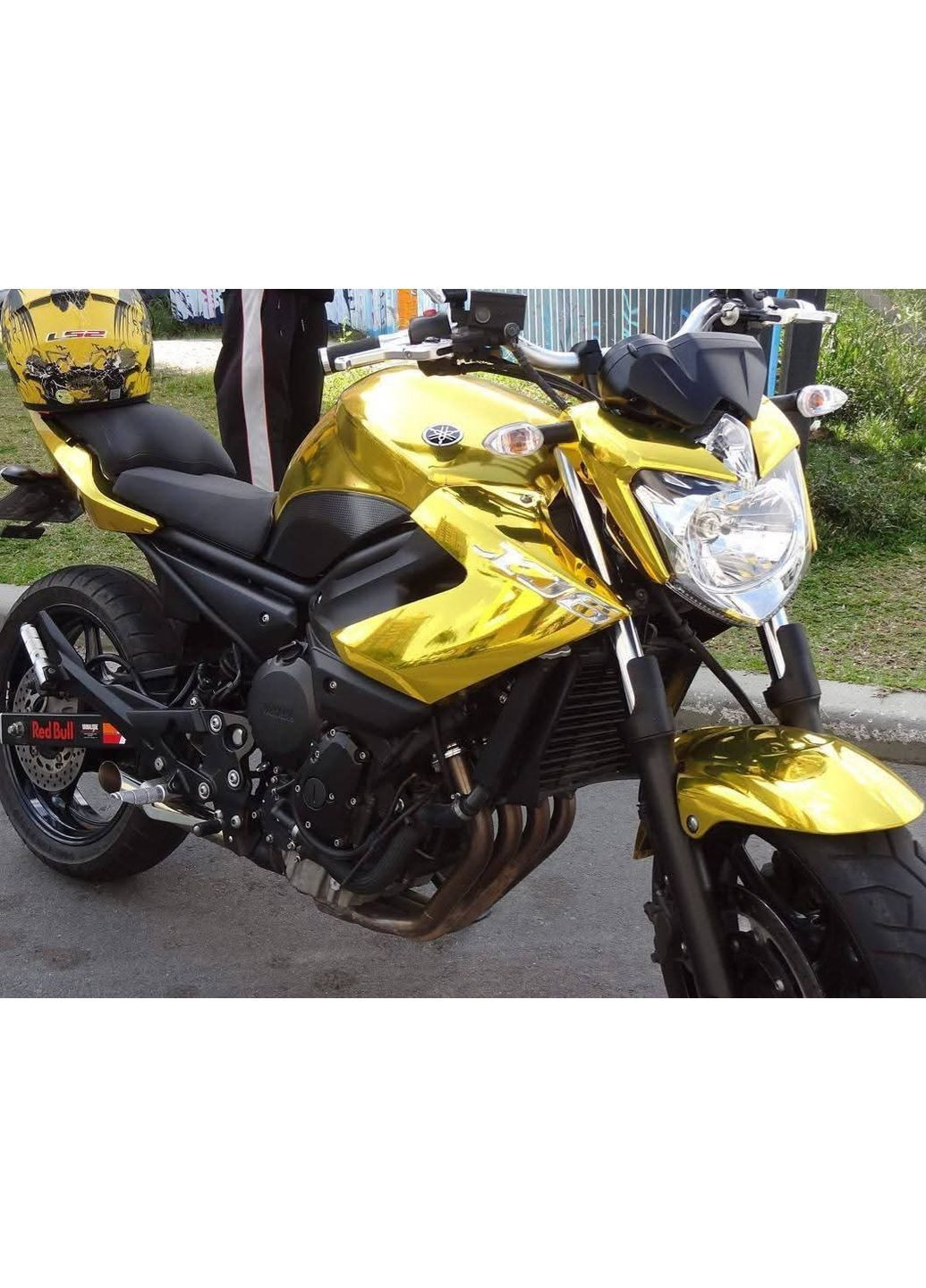 Хромированная виниловая пленка для авто мотоцикла ширина 30 см длина 100 см. Gold No Brand (362495627)