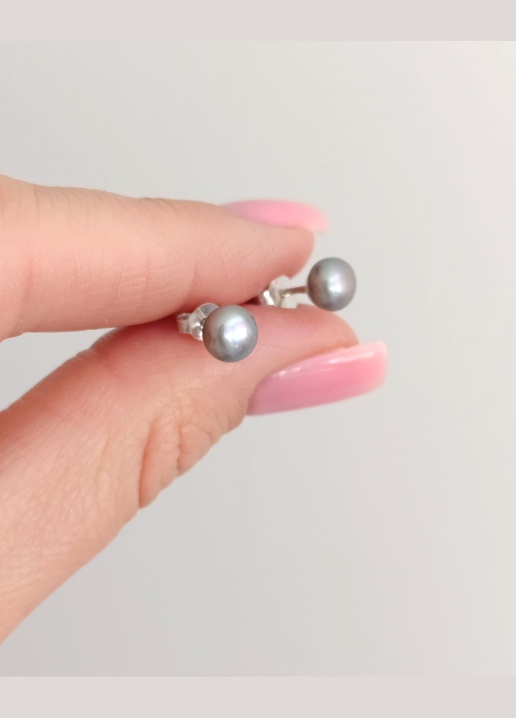 Сережки-пусети срібні із сірими перлами Е-544 Shatlen Сережки (346488837)