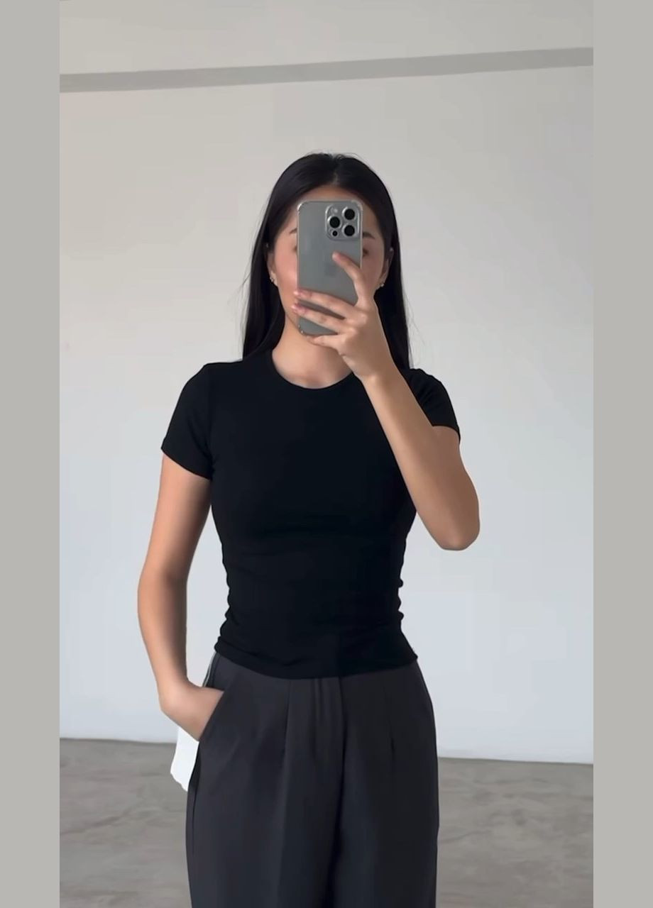 Женская базовая футболка MonCher - (332615321)