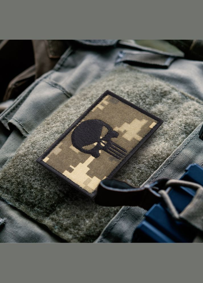 Набір шевронів 2 шт з липучкою PUNISHER Череп Карателя піксель 5х8 см вишитий патч нашивка Карателя IDEIA (275870725)