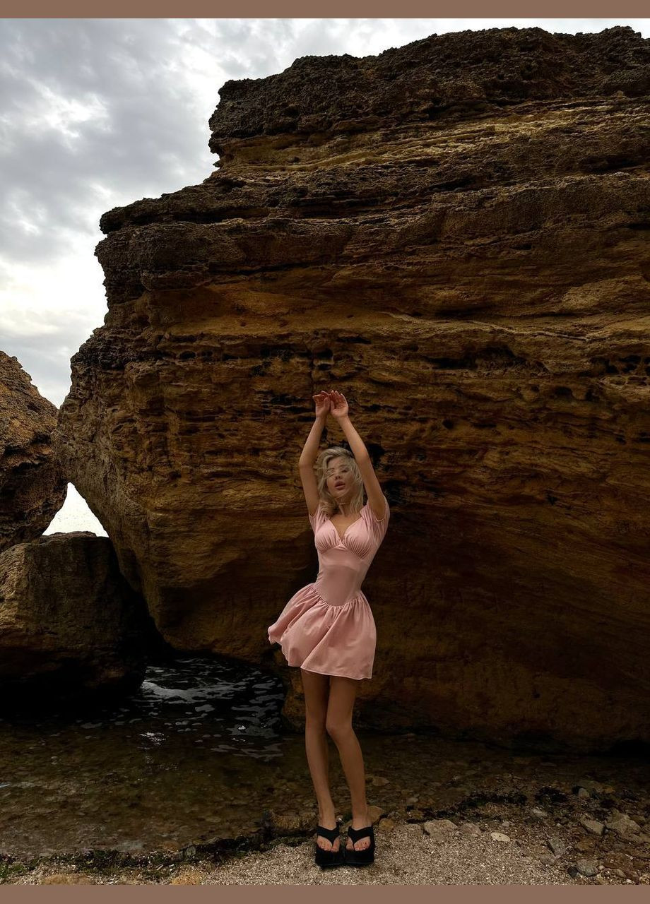 Комбинезон-платье женский Україна комбинезон-шорты однотонный пудровый повседневный