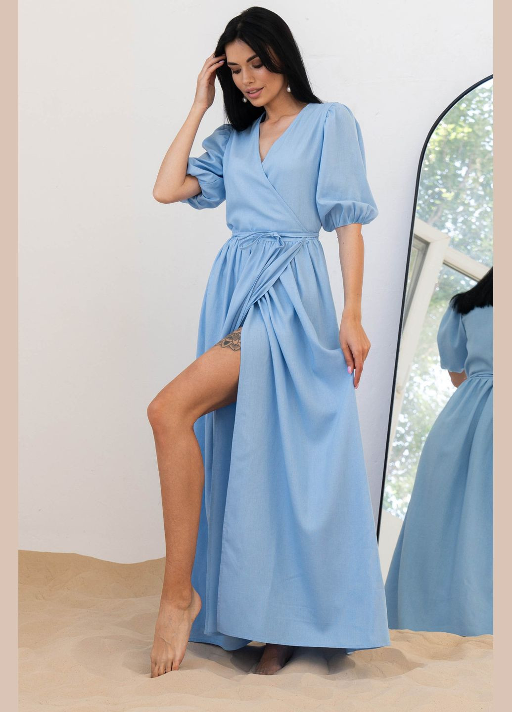 Голубое повседневный, кэжуал удлиненное платье- из льняной ткани на запах Jadone Fashion однотонное