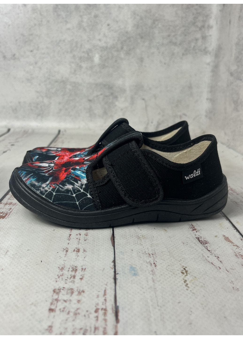 Черные тапочки детские текстильные для мальчиков черный (438) Waldi