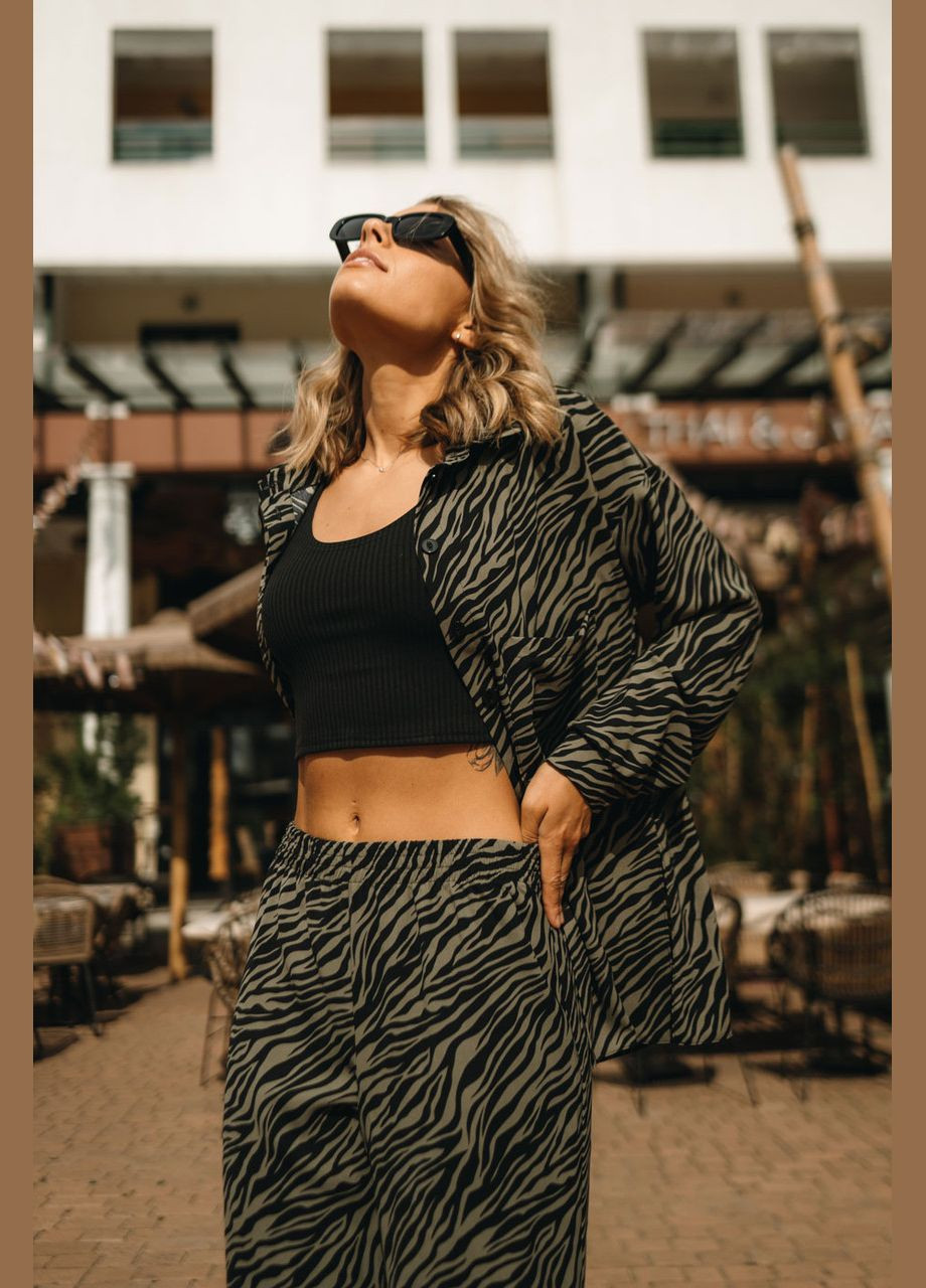 Брючний костюм принт зебра. Хакі Seventeen (345707931)