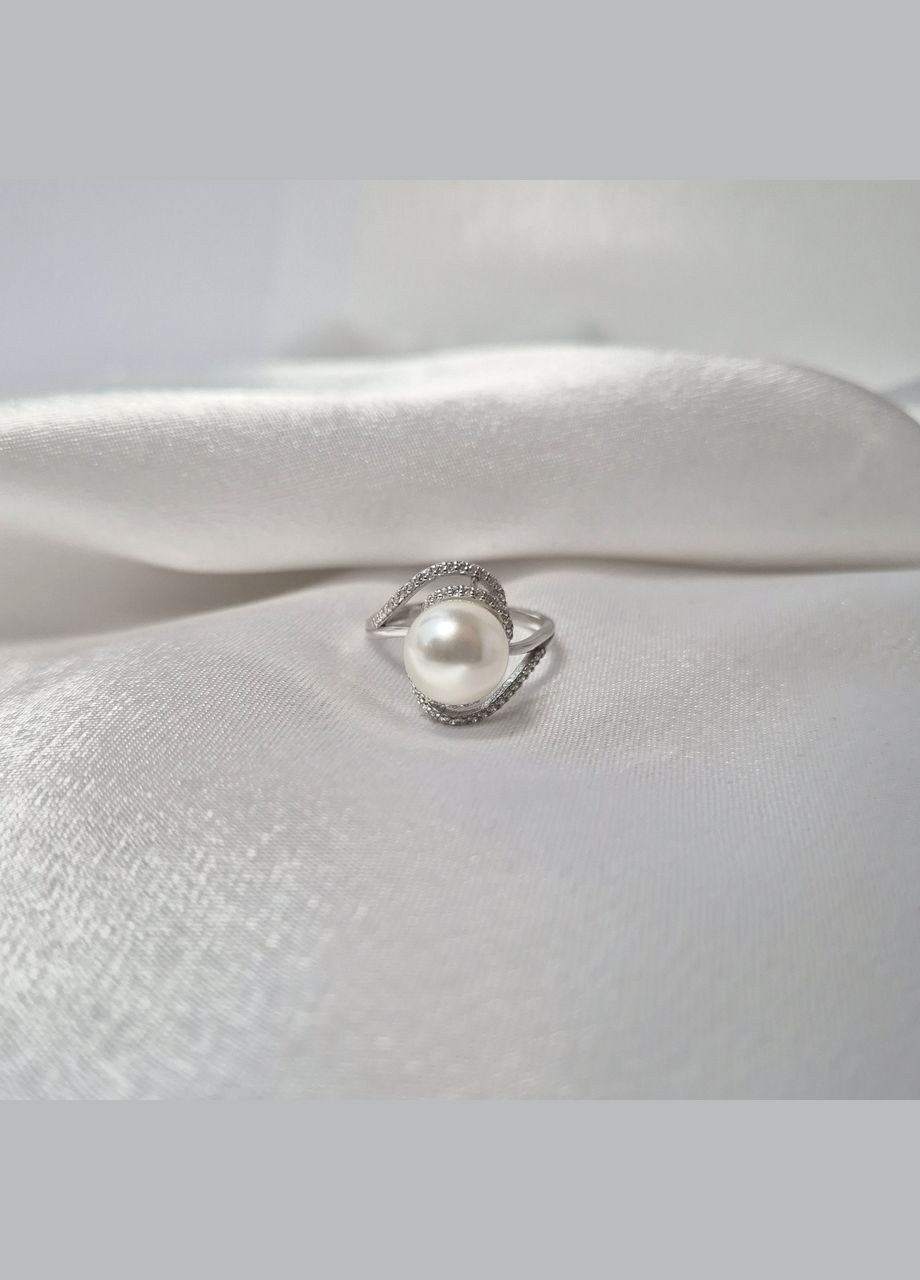Серебряное кольцо с Белым Жемчугом имитация и белыми камнями размер серебро 925 пробы Родирован 1347 3.33г No Brand (339679734)