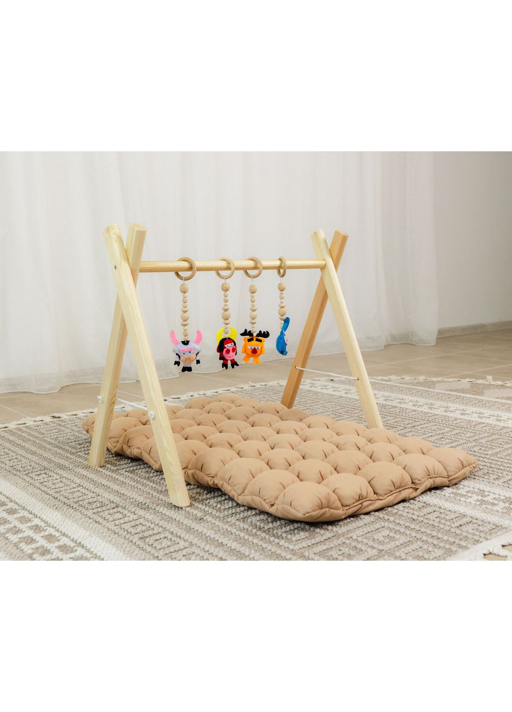 Мобіль дитячий підлоговий XRMASTER Смішні герої з матрациком Капучино No Brand (350313847)