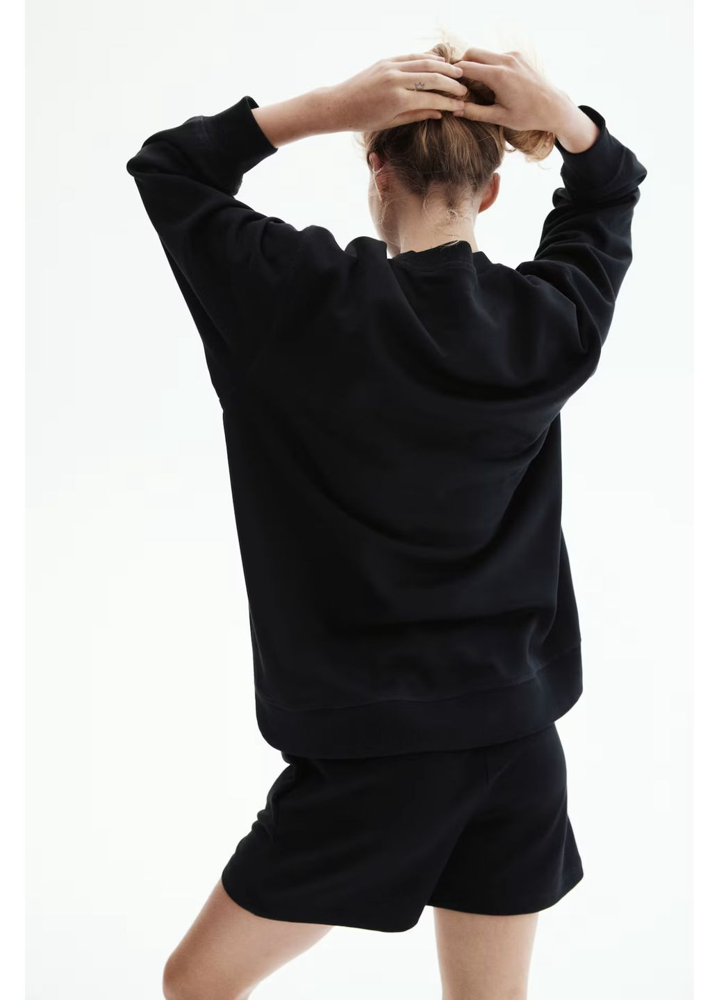 Черный свитшот на флисе H&M однотонный (361626308)