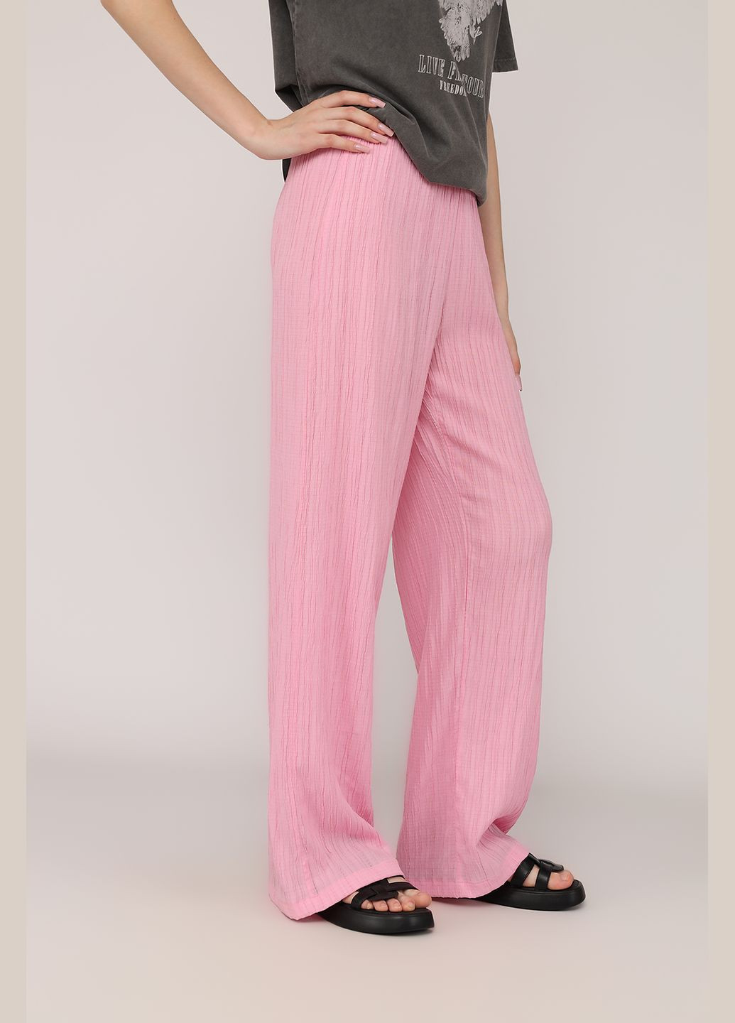 Штани широкі жіночі колір рожевий CB-00275376 Reyon (334429447)