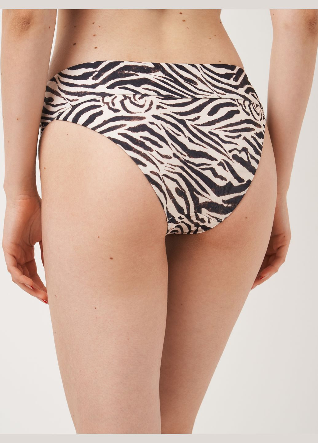 Цветные купальные трусики-плавки однотонные H&M