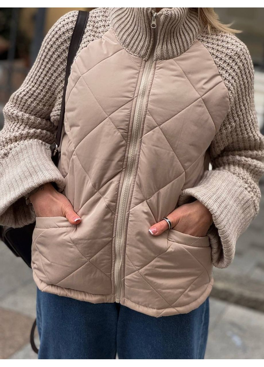 Бежева демісезонна жіноча куртка з в’язаними рукавами — заміри в описі куртка-пальто Vione
