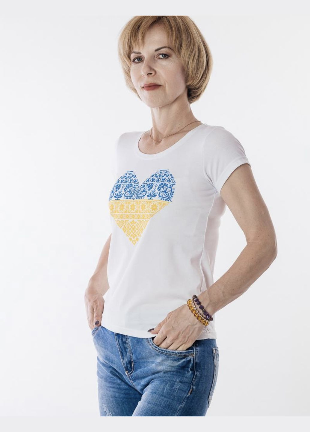 Футболка з вишивкою Жовто-блакитне серце V&V — 303727304