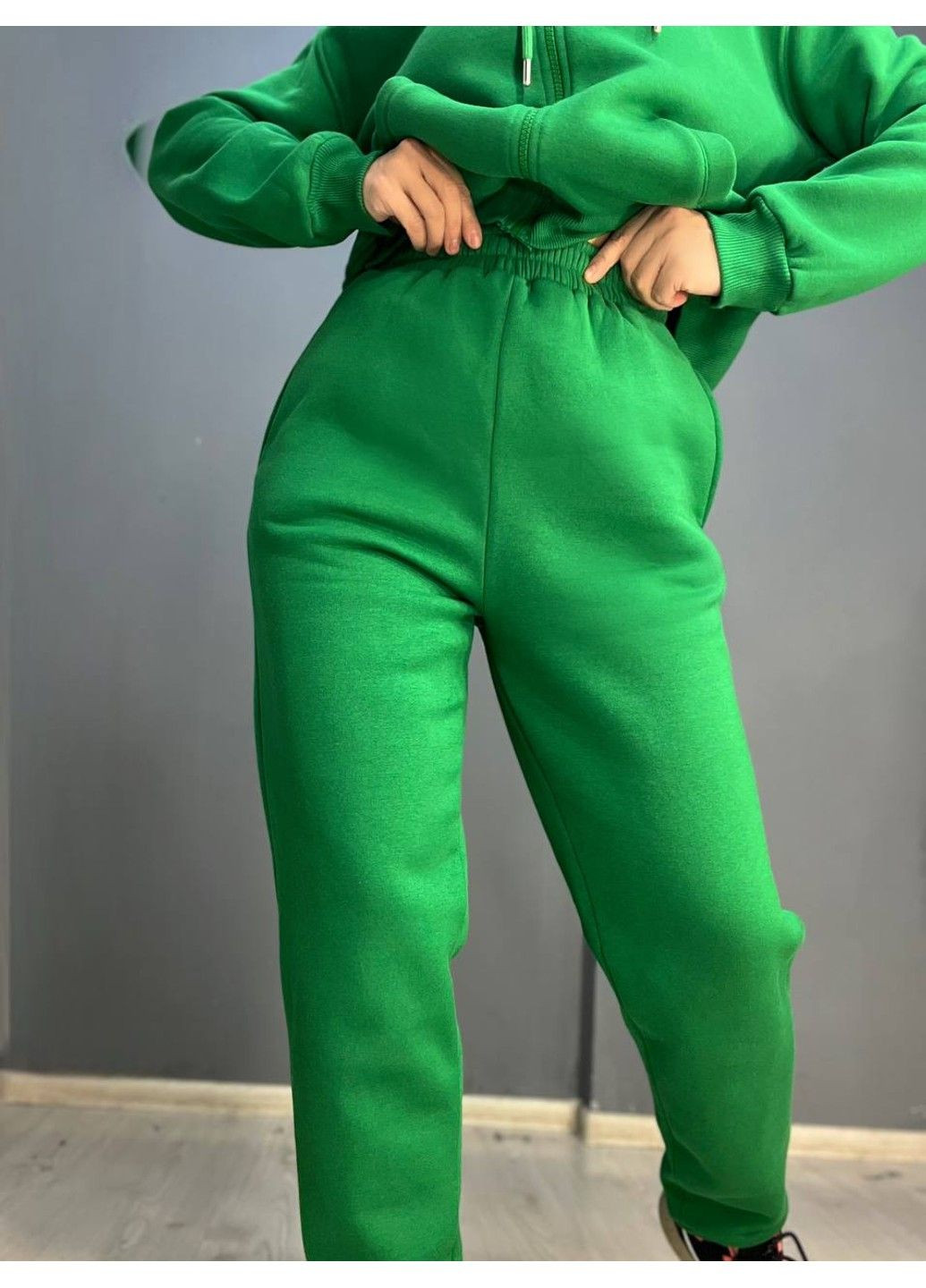 Брюки жіночі 24-13 спортивні штани джоггери на резинці утеплені на флісі зелені Pepper&Mint (313862900)