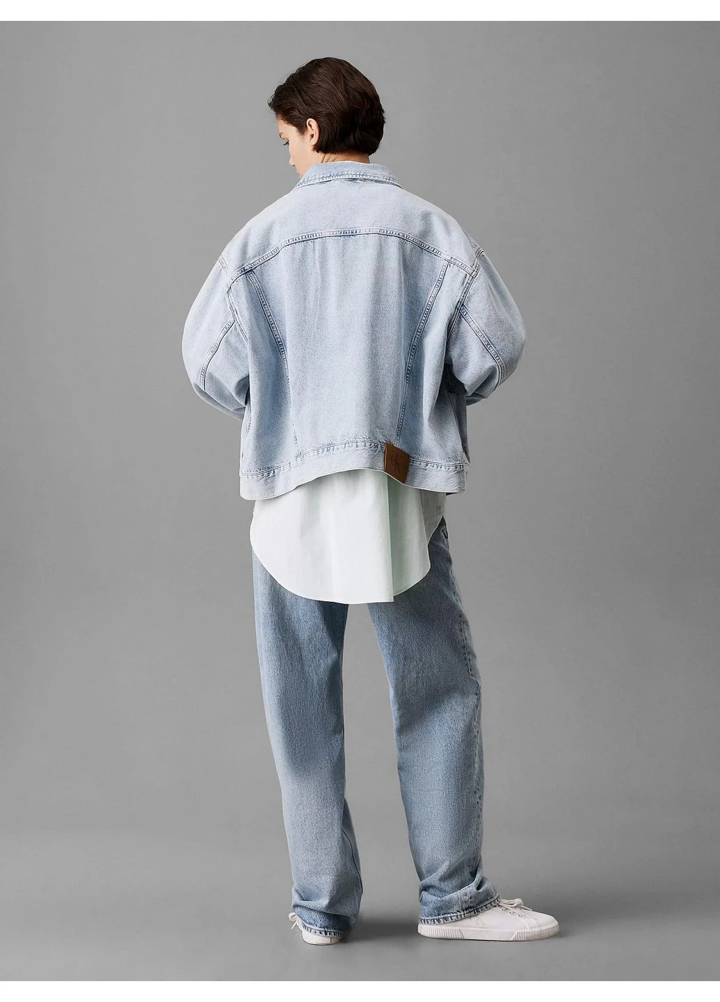 Голубая демисезонная куртка Calvin Klein Jeans J20J225186-1AA