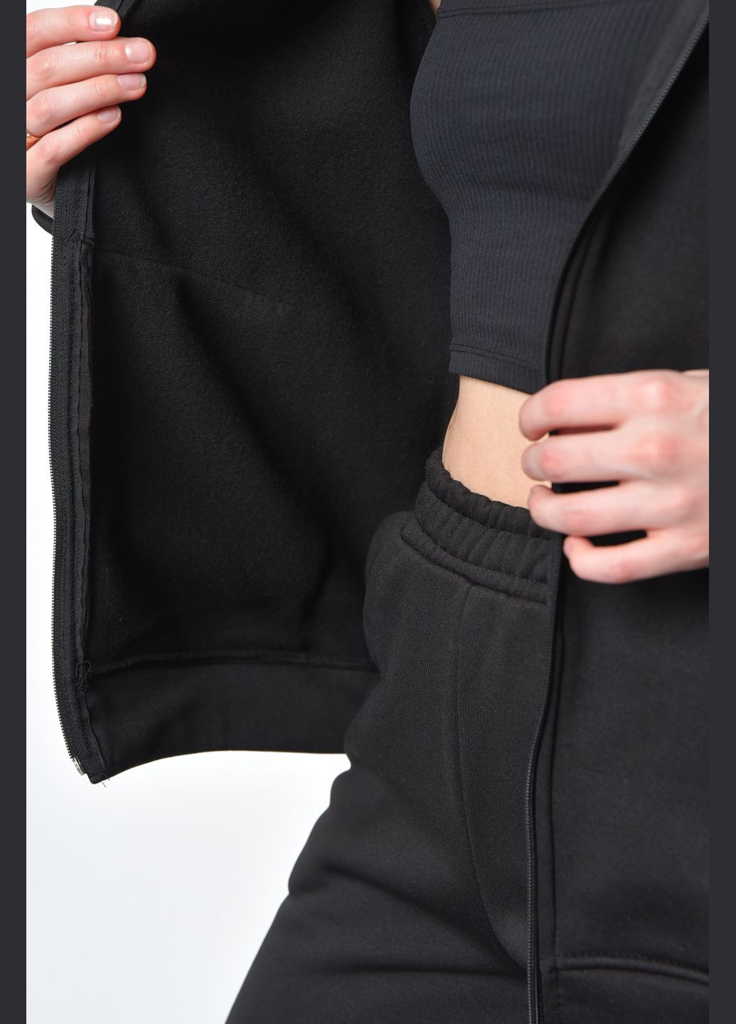 Спортивний костюм жіночий на флісі чорного кольору Let's Shop (302859240)