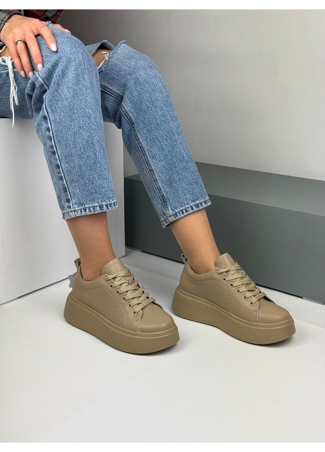 340 Кросівки Шкіряні Бежеві з перфорацією Hengji бежеві літо (335009322)