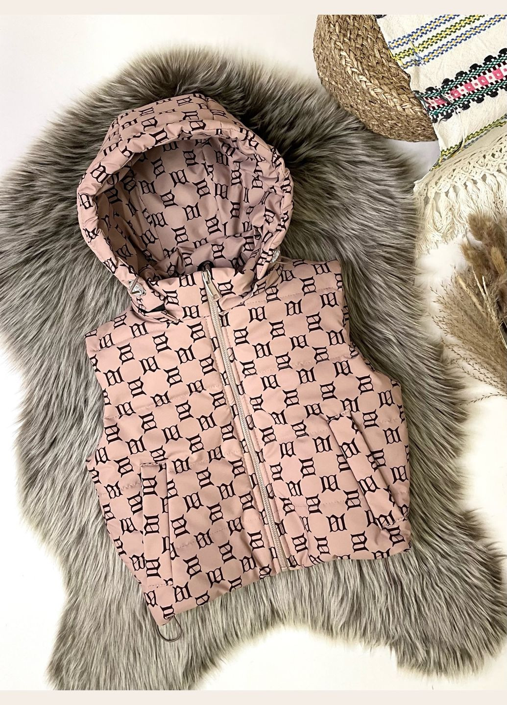 Жилетка принтована Україна (323221354)