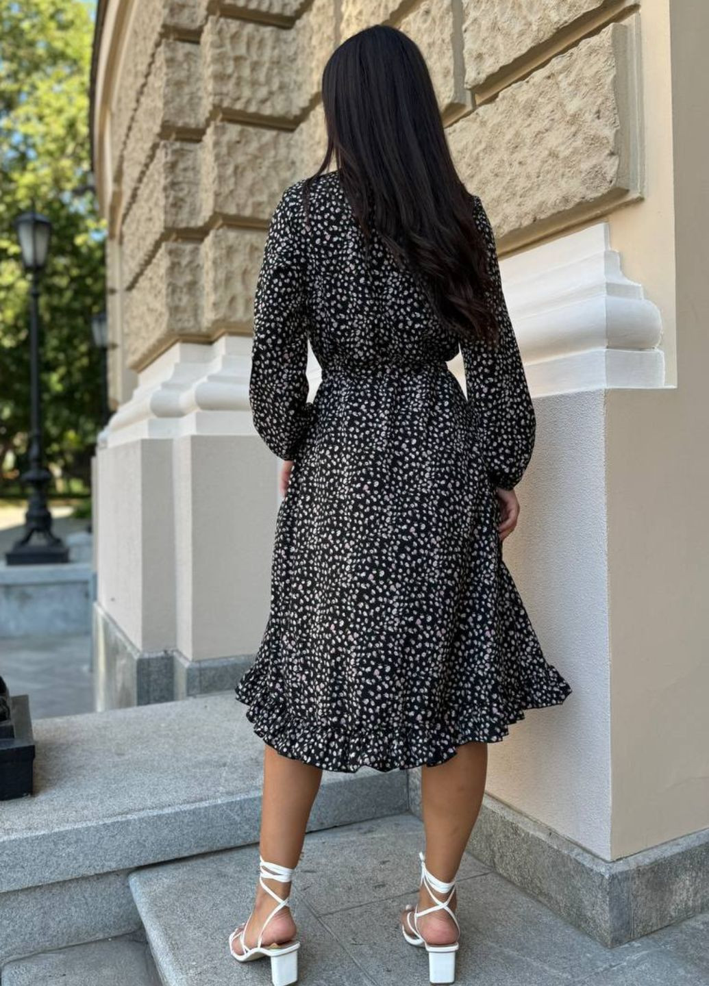 Чорна повсякденний жіноча легка сукня з пишною спідницею Tik-Tak з квітковим принтом