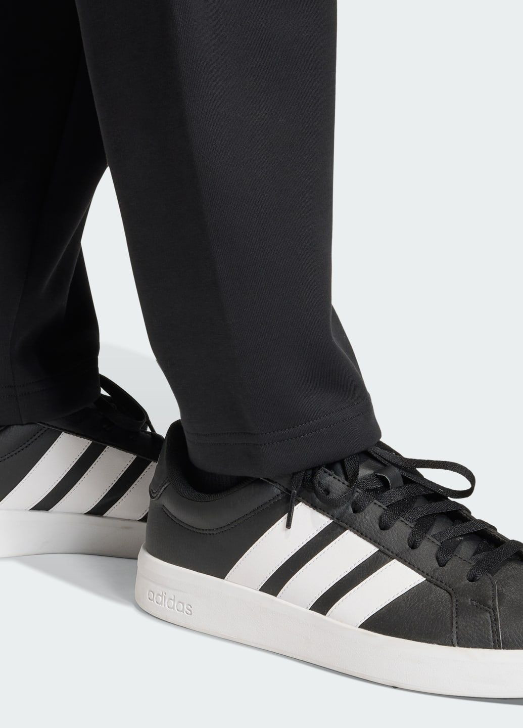 Штани FUTURE ICONS THREE BAR adidas (372814461)