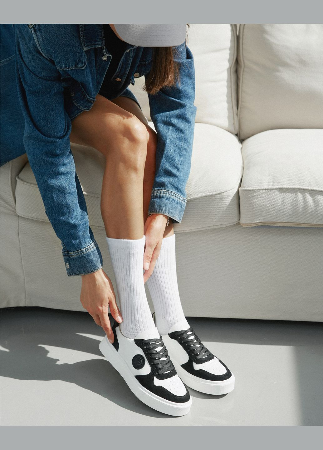 Білі кеди низькі, колір білий Estro