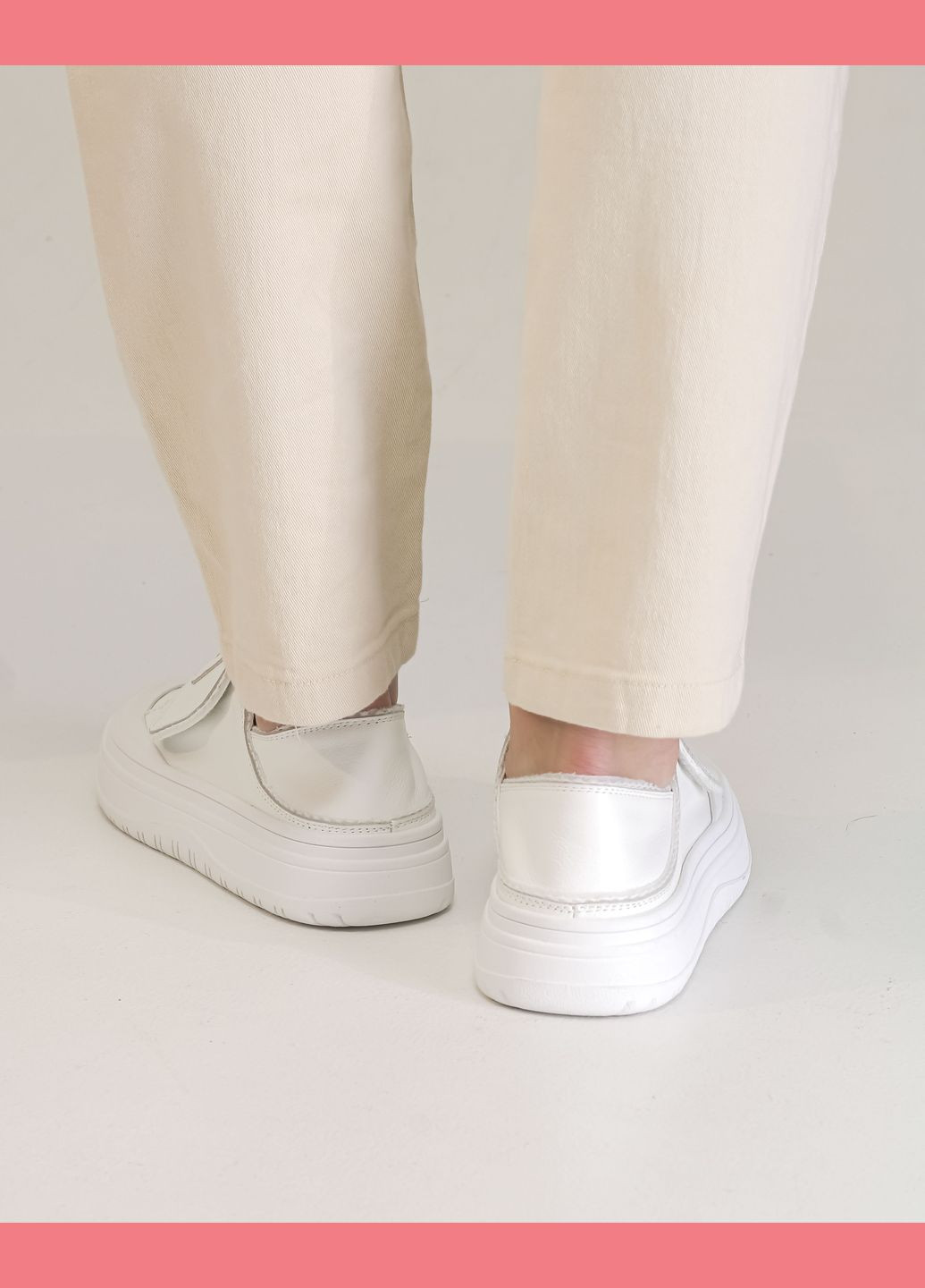 Білі осінні кросівки з липучкою білі шкіра Berkonty
