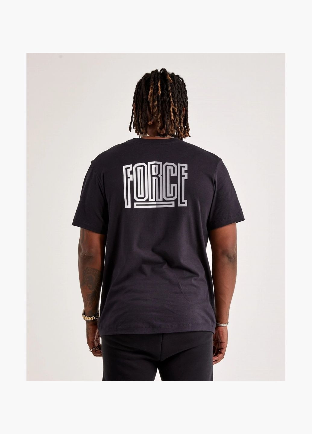 Чорна футболка чоловіча force tee black fn0803-010 Nike