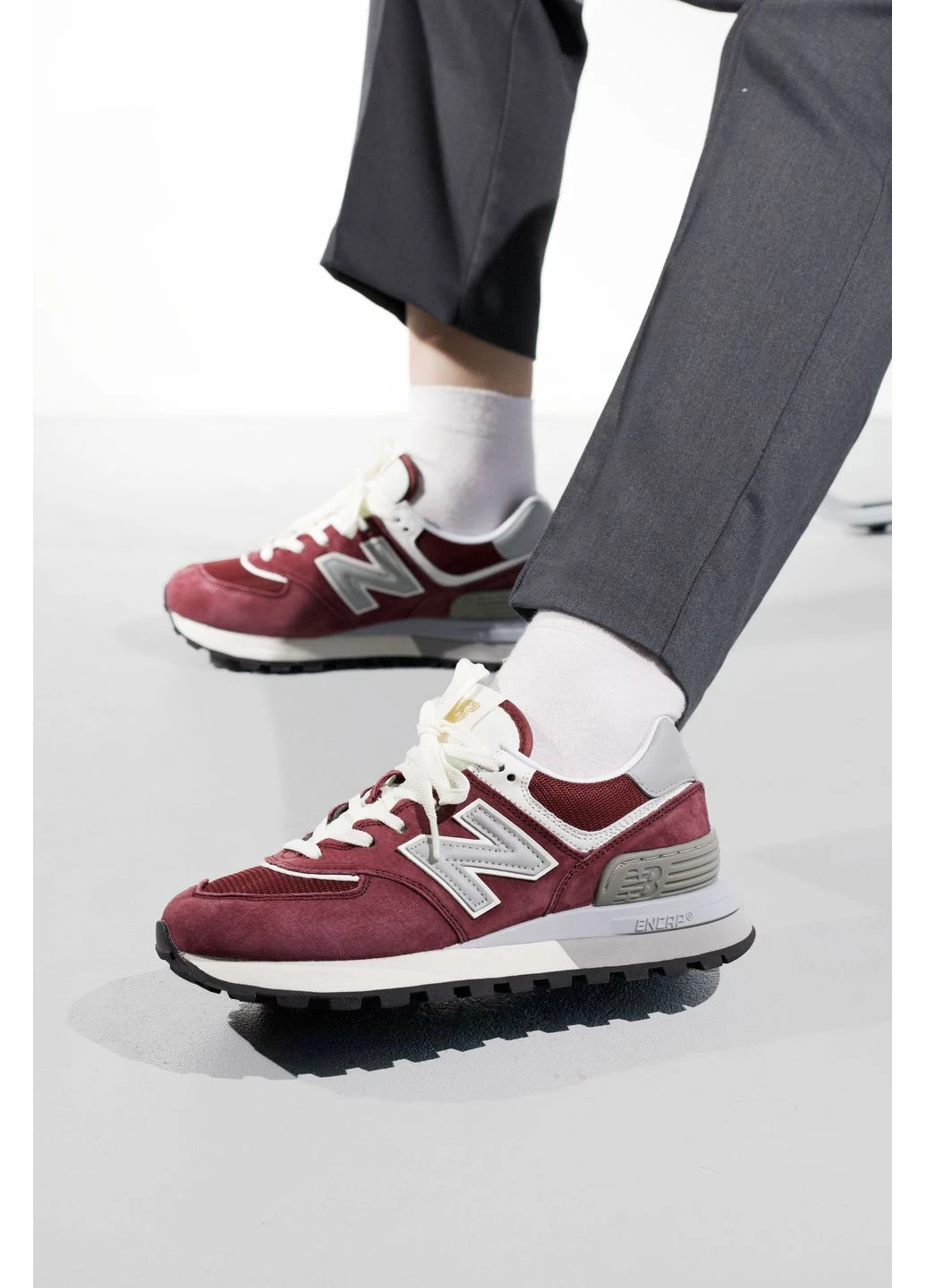 Цветные демисезонные 574 legacy бордовый/бежевый New Balance 81067