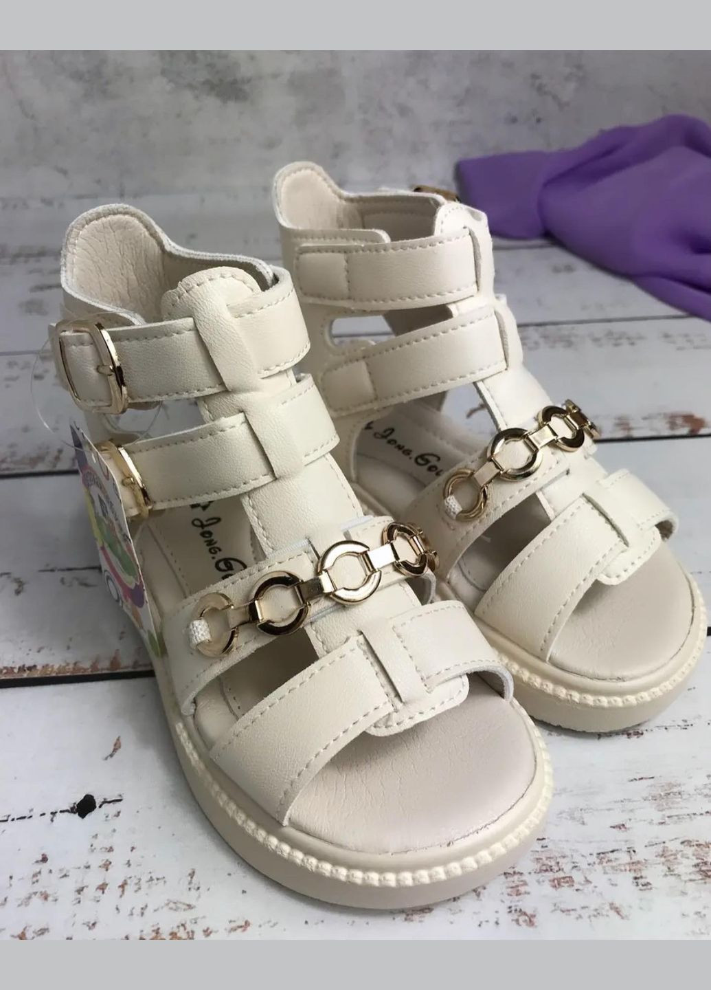 Бежевые детские босоножки для девочки бежевый (058) Jong Golf с цепочками