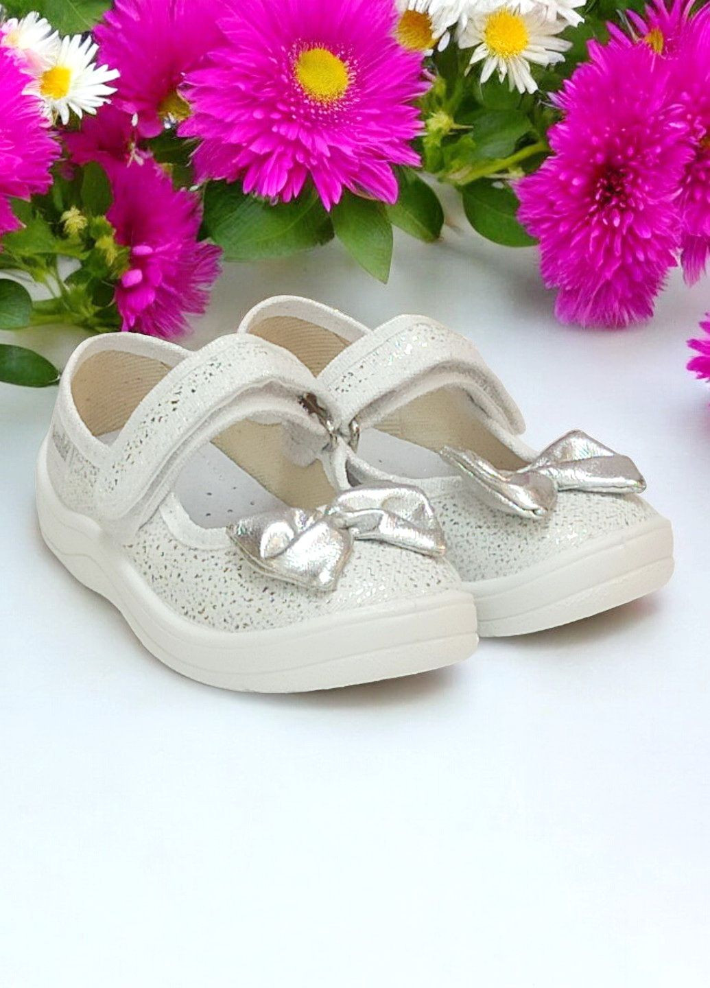 Белые ортопедические тапочки для девочки сменка в садик сменная обувь алина бант белые Waldi с бантом