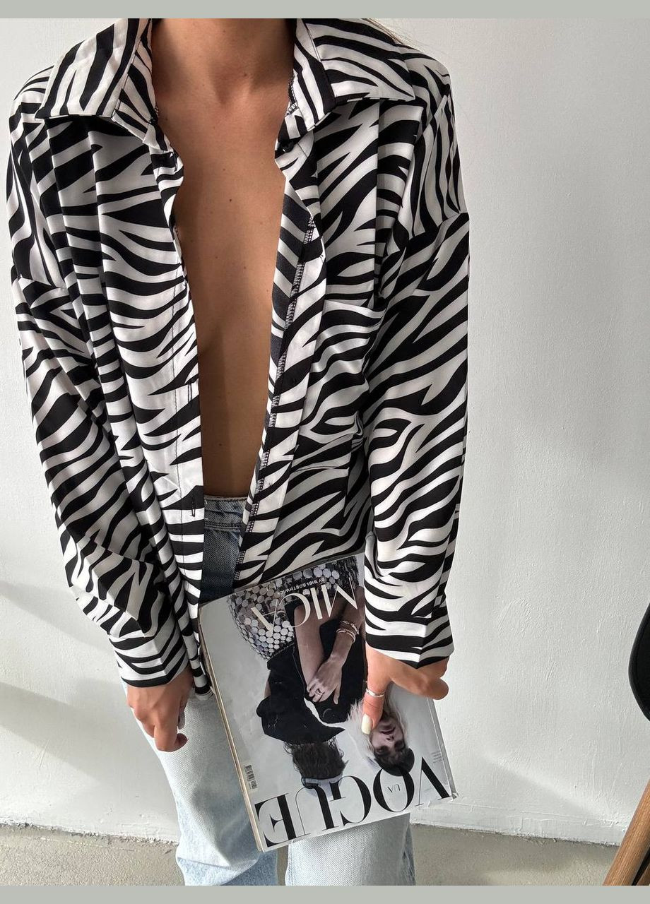 Черно-белая рубашка No Brand