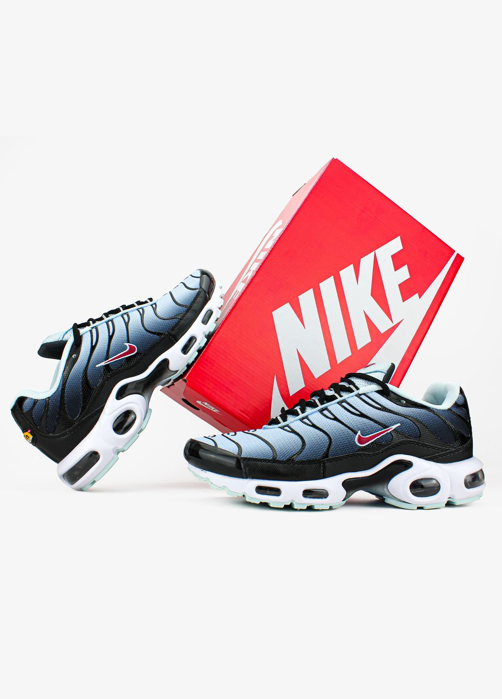 Сірі всесезон кросівки чоловічі nike air max tn plus gray black | nike аір макс тн плюс сірі чорні No Brand
