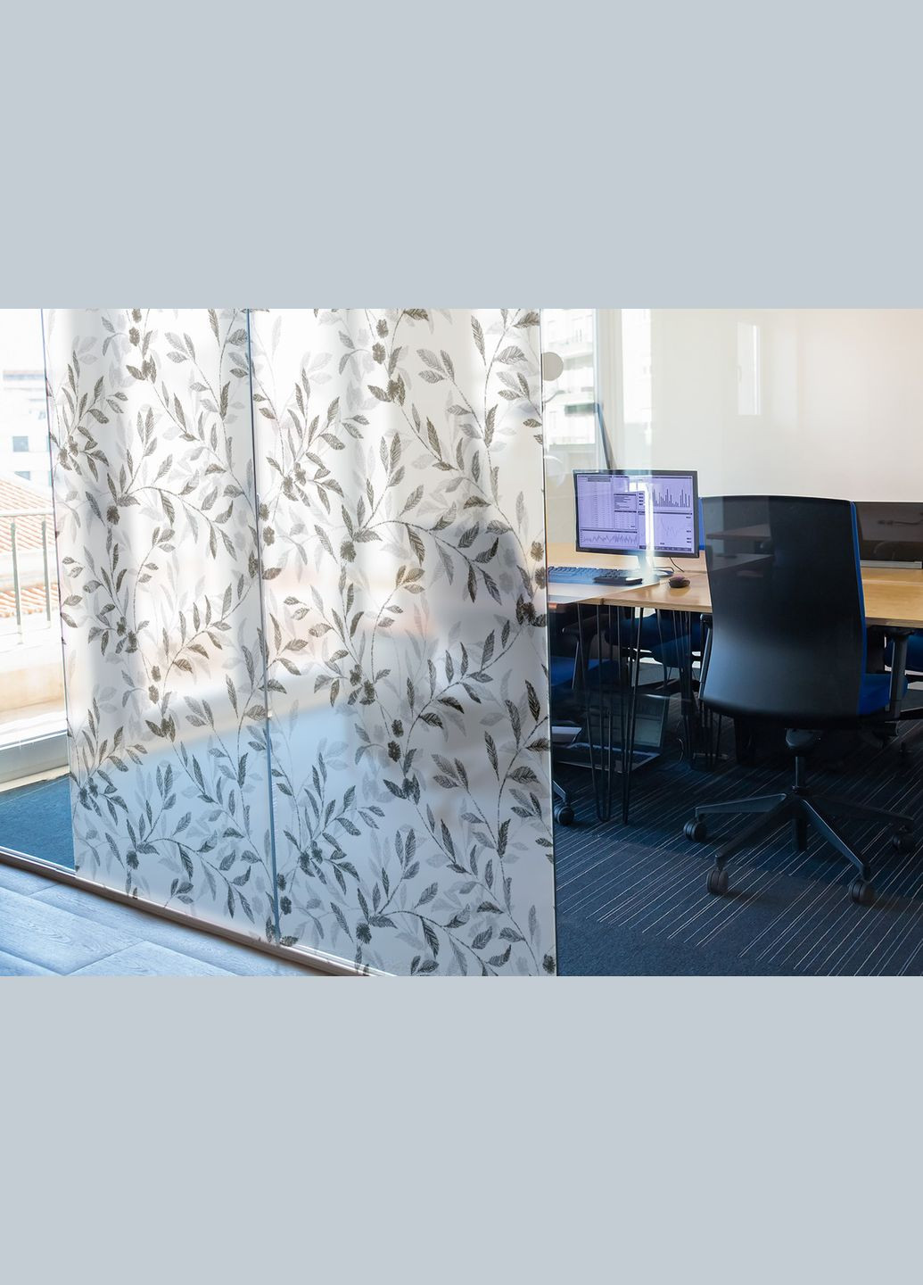 Вітражна плівка на вікна і дзеркала Листя самоклейка на скло двері душову кабіну шафи купе 1 метр погонний Zatarga (324218679)