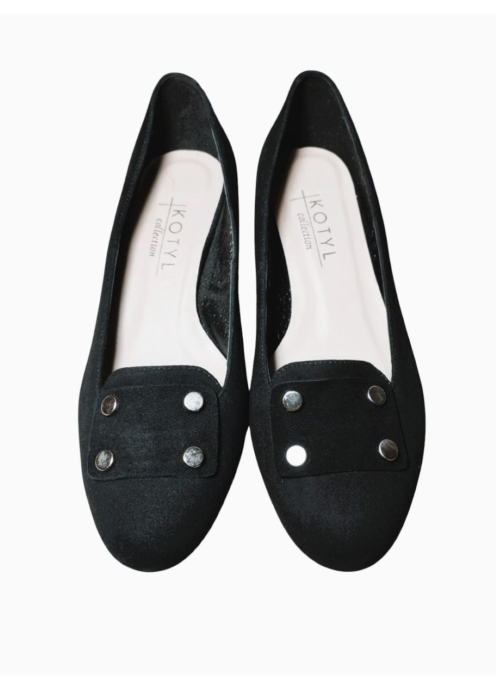 Kotyl, класичні жіночі замшеві туфлі на маленькому підборі з декором чорні мері джейн чорний з натуральна замша, — всесезон (357260929)