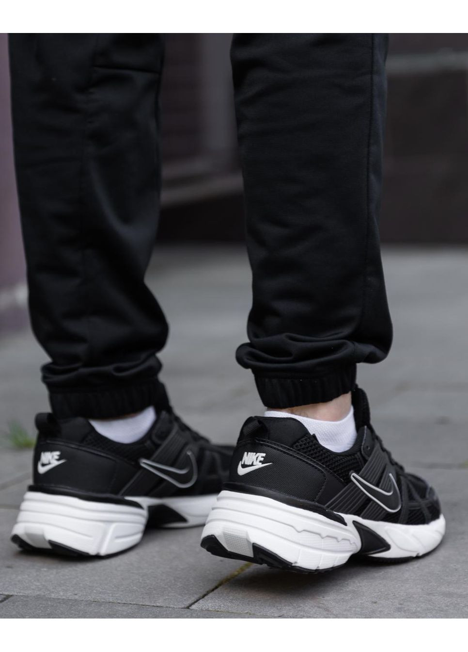 Чорні Осінні кросівки чоловічі nike v2k runtekk black white найк в2к рантекк No Brand