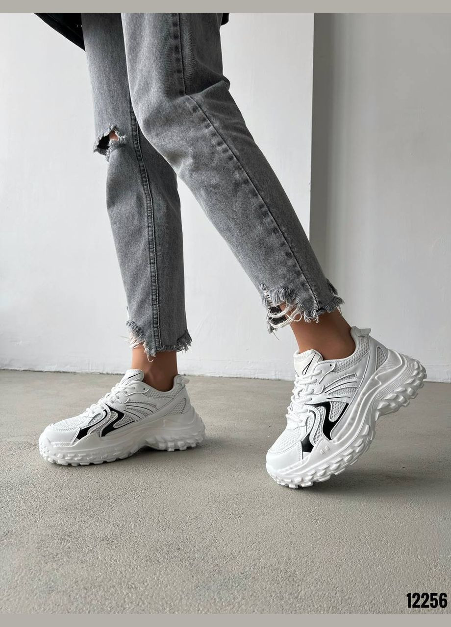 Белые демисезонные эффектные женские кроссовки No Brand