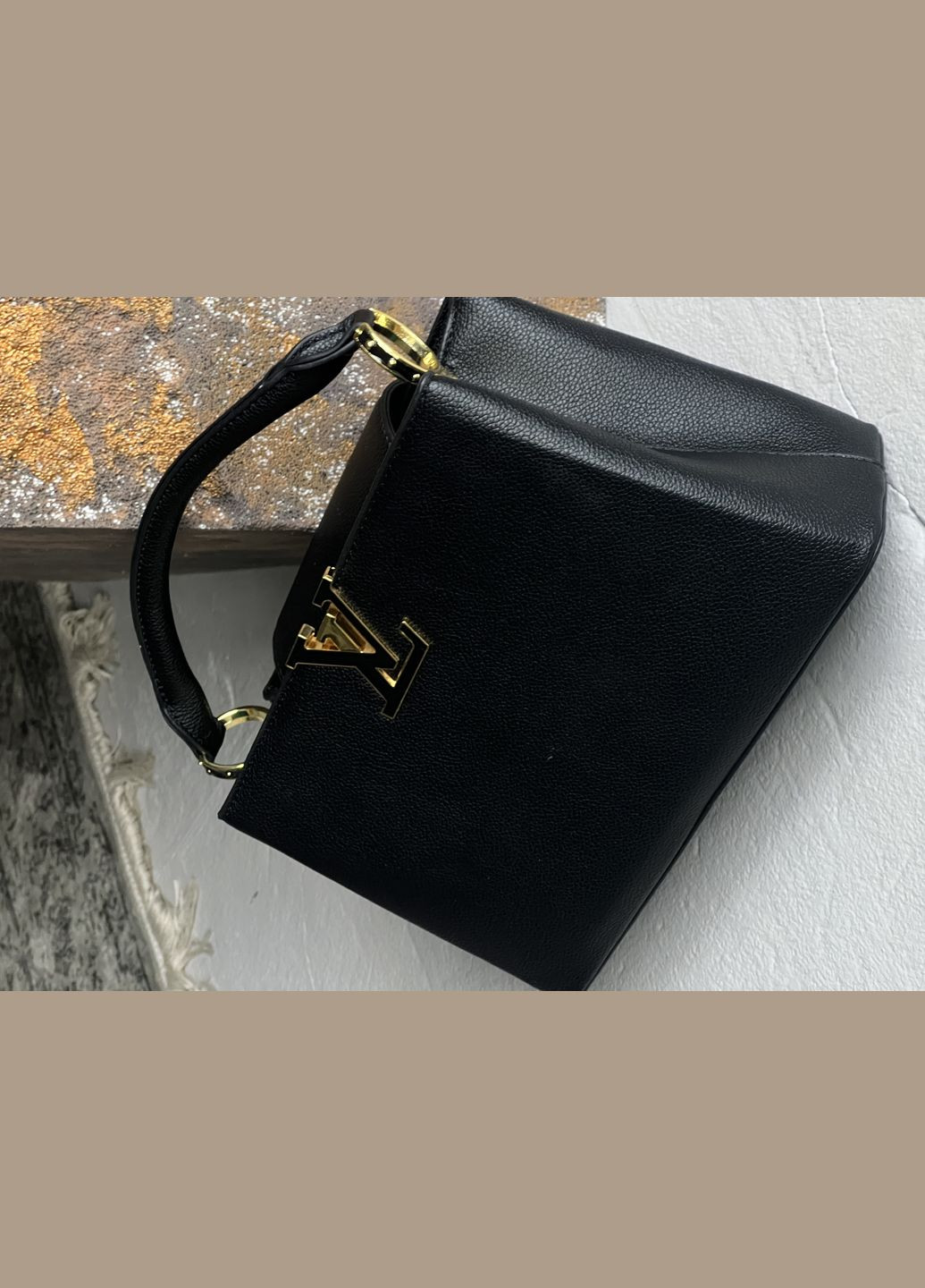 ЛУЇ ВІТОН CAPUCINES жіноча сумочка (чорний колір) No Brand (322505912)