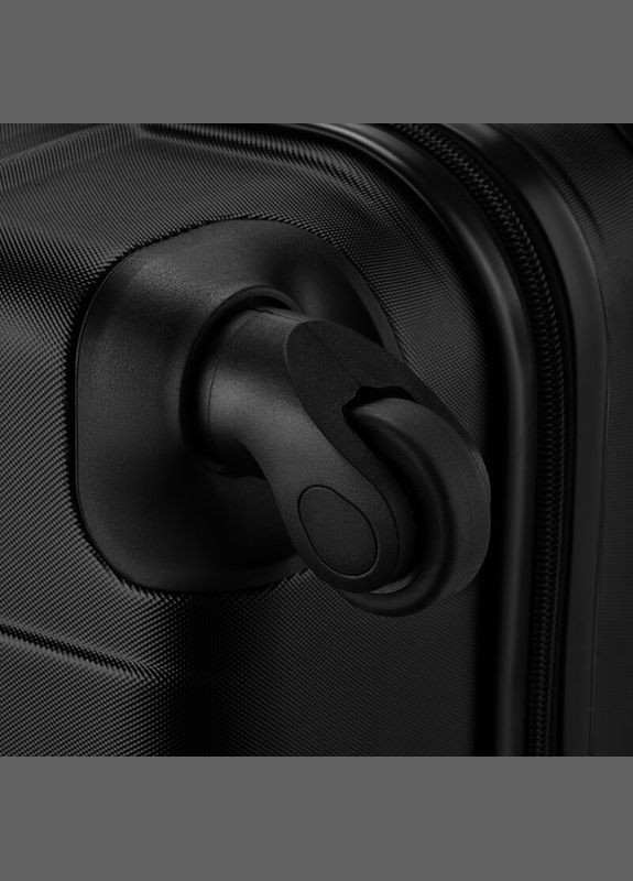 Чемодан Amplar средний пластик 4 колеса 61 л (653146) Wenger (335404382)