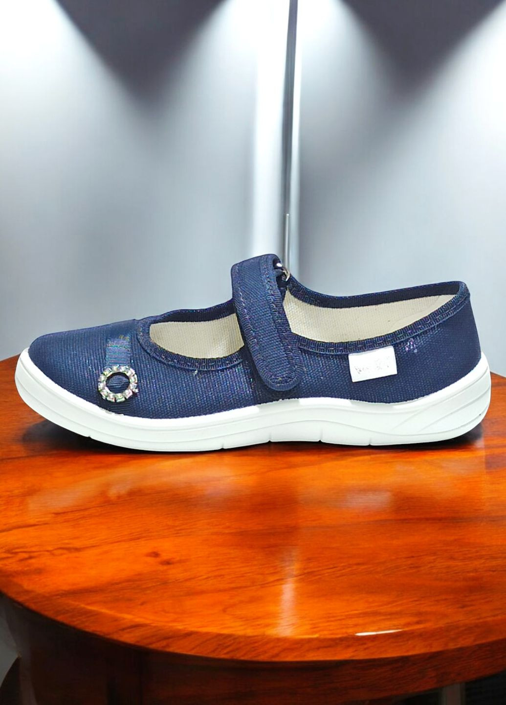 Дитячі ортопедичні тапочки капчики на липучці для дівчинки до школи на змінку Waldi (327432071)