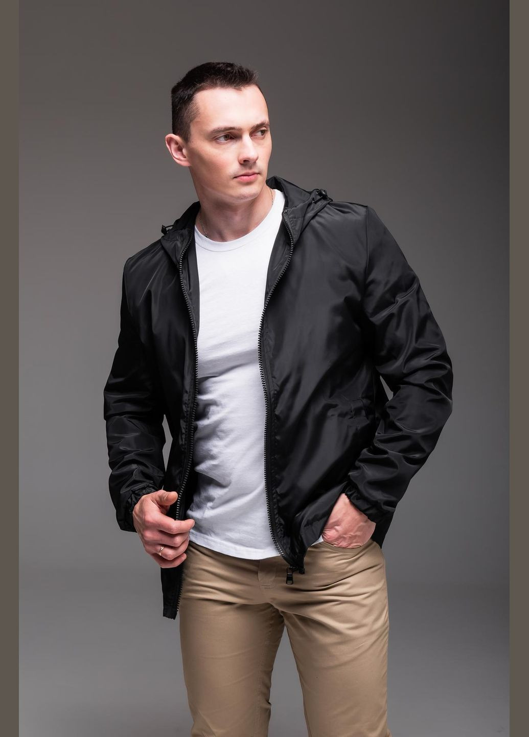 Чорна демісезонна вітровка No Brand