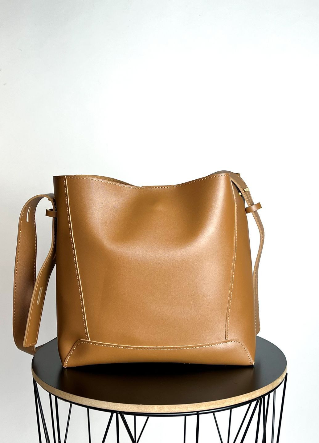 Женская сумка Olivia коричневая No Brand (290194551)