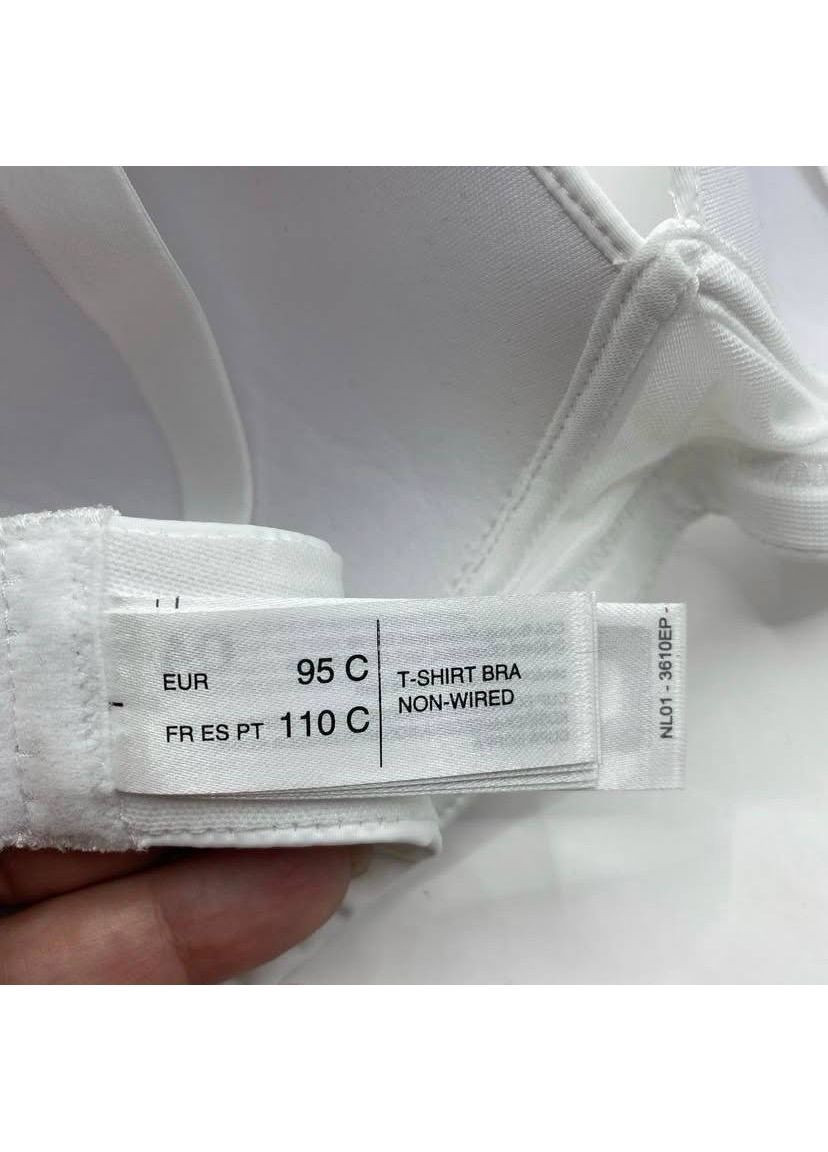 Белый бюстгальтер женский C&A без косточек