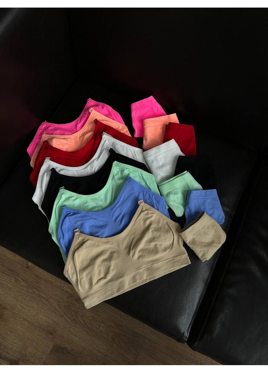 Бежевый демисезонный комплект женского белья топ и трусики с регулируемыми бретелями, спортивный комплект белья для женщин No Brand Білизна жіноча