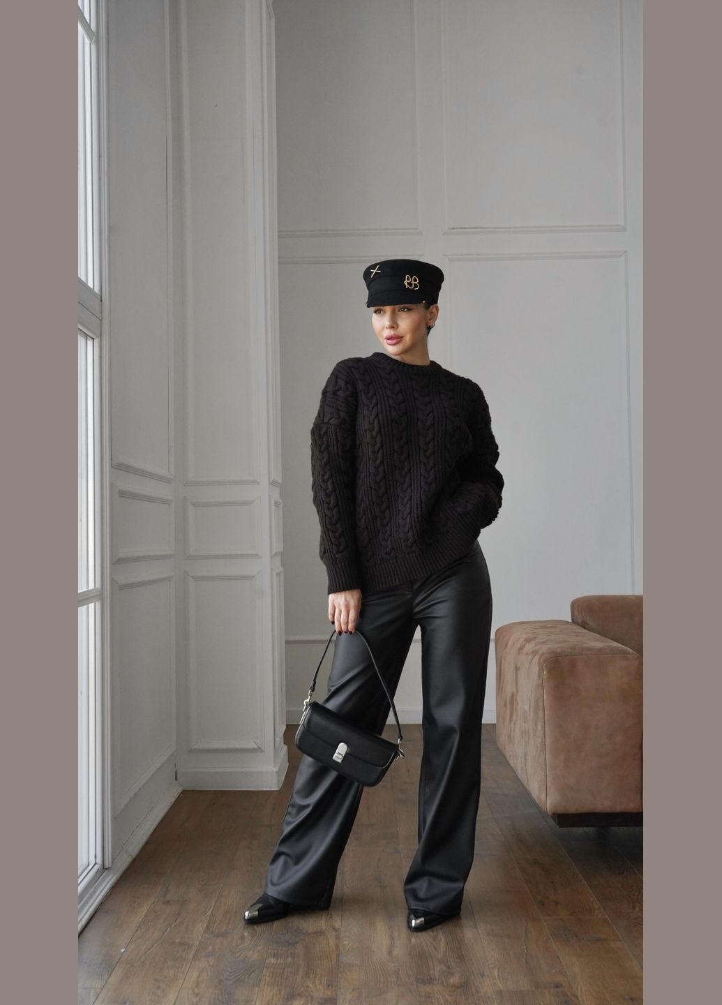 Коричневий демісезонний светр джемпер Larionoff