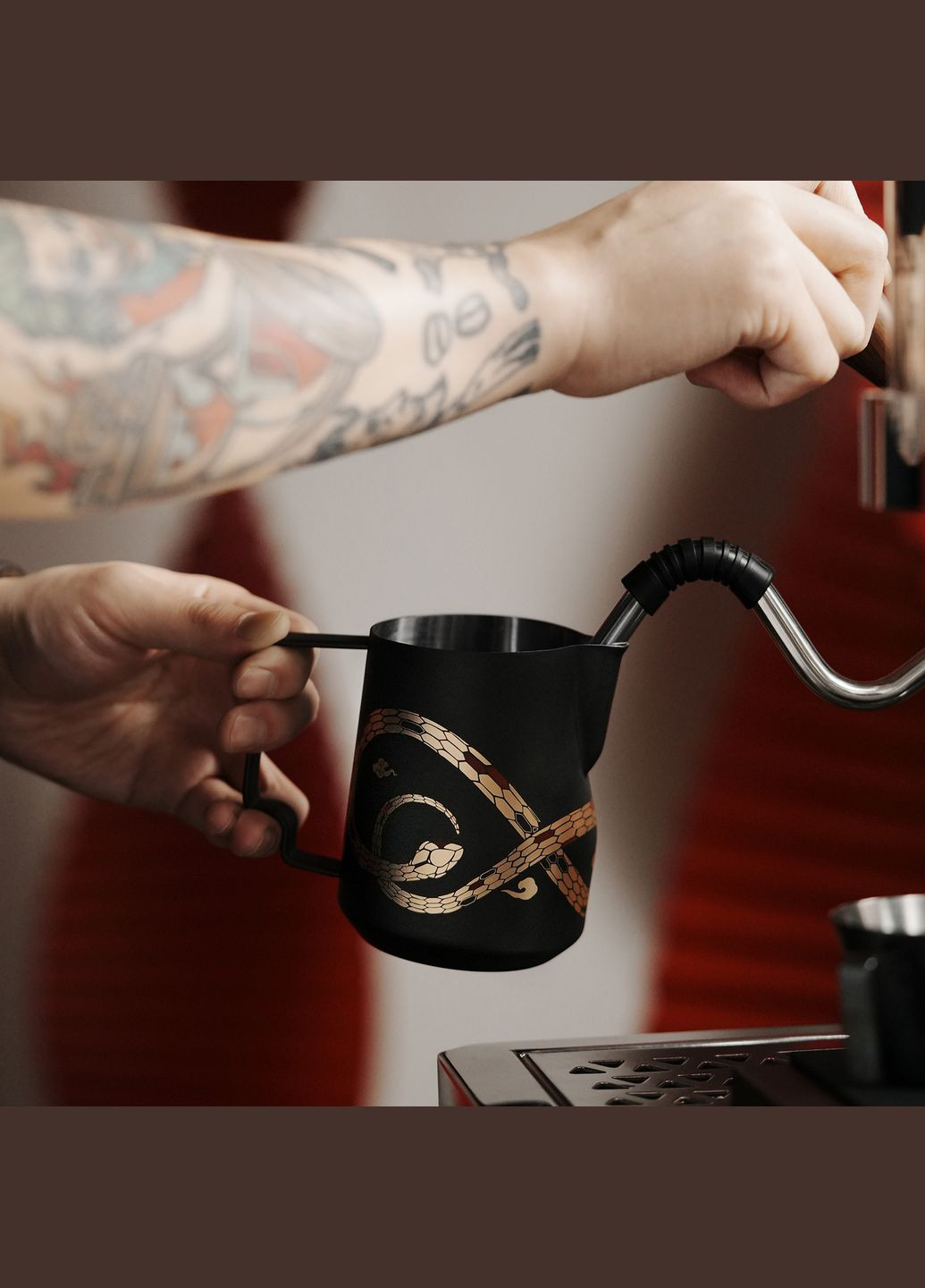 Пітчер з ручкою для молока 5.0 600мл Snake Year Limited Edition (P5161S-OS) MHW-3BOMBER (326798666)