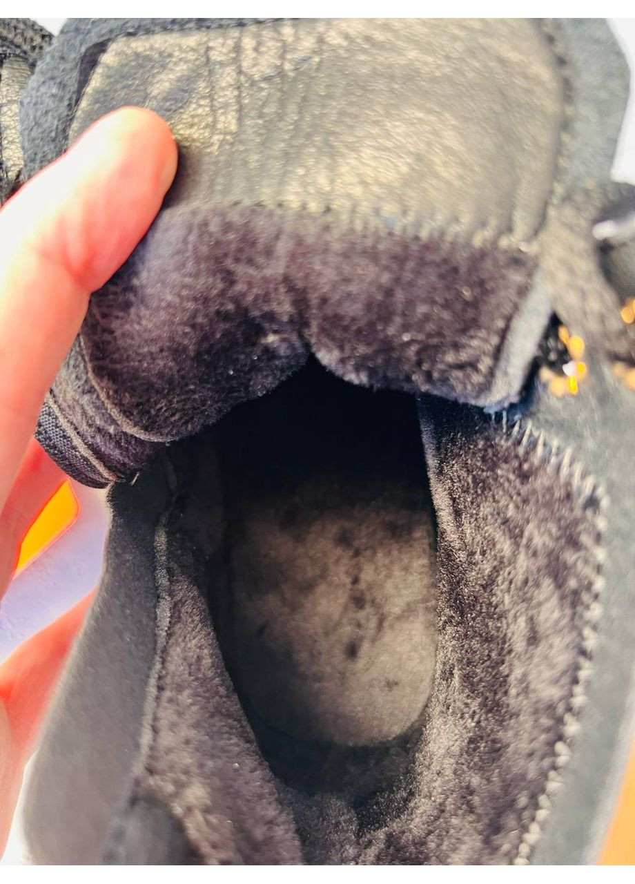 Черные красивые ботиночки для девочки Apawwa