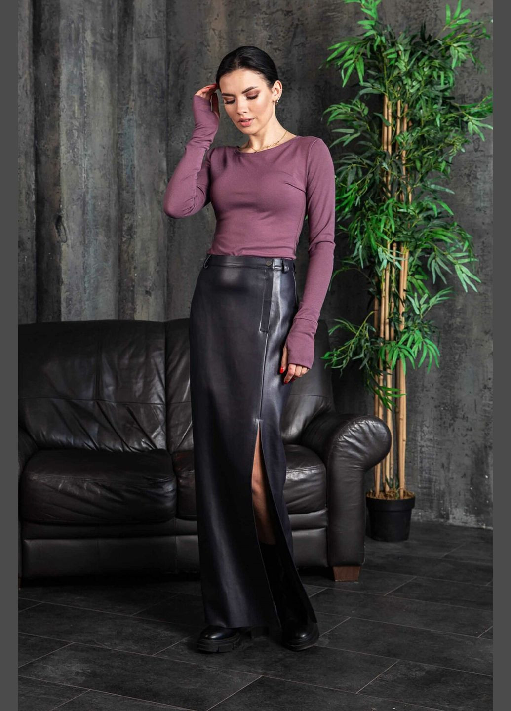 Удлиненный приталенный лонгслив с митенками из трикотажа софт с круглой горловиной и манжетами (КФ 17.1-89/18) RiMari (335425699)