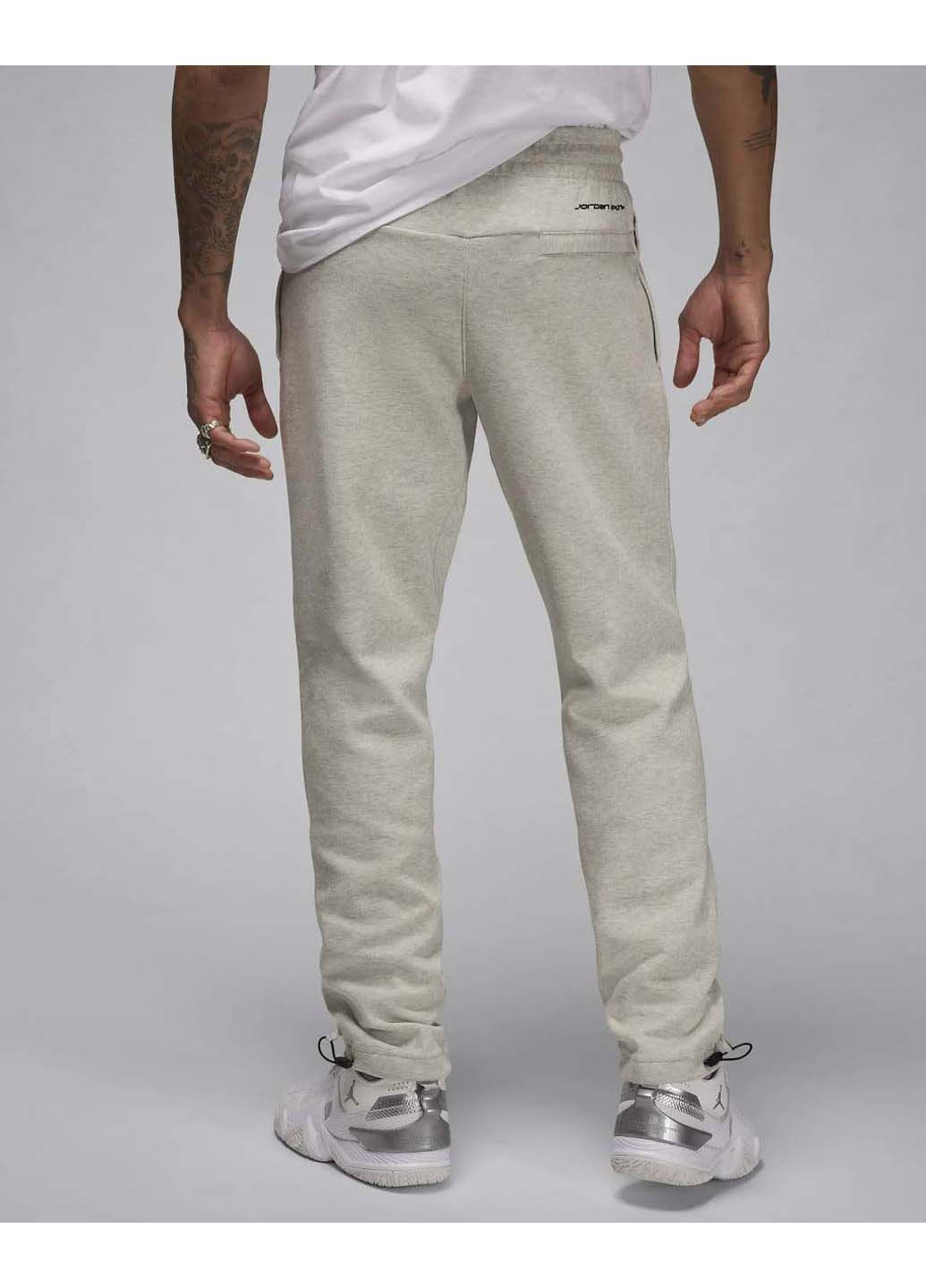 Бежевые демисезонные брюки Nike